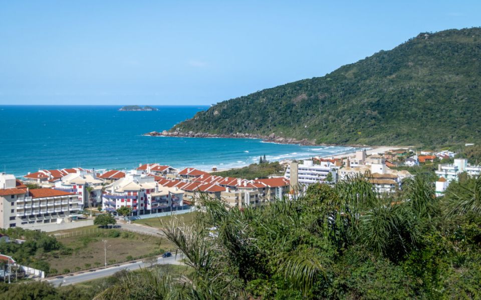 PRAIA BRAVA: ONDE TEM TUDO O QUE VOCÊ PRECISA PARA VIVER BEM